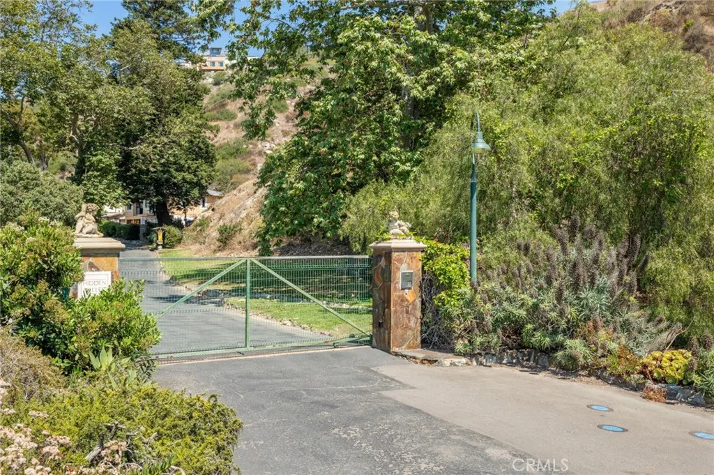 2072 Hidden Valley Canyon Road, Laguna Beach, California 92651 home-pic-20